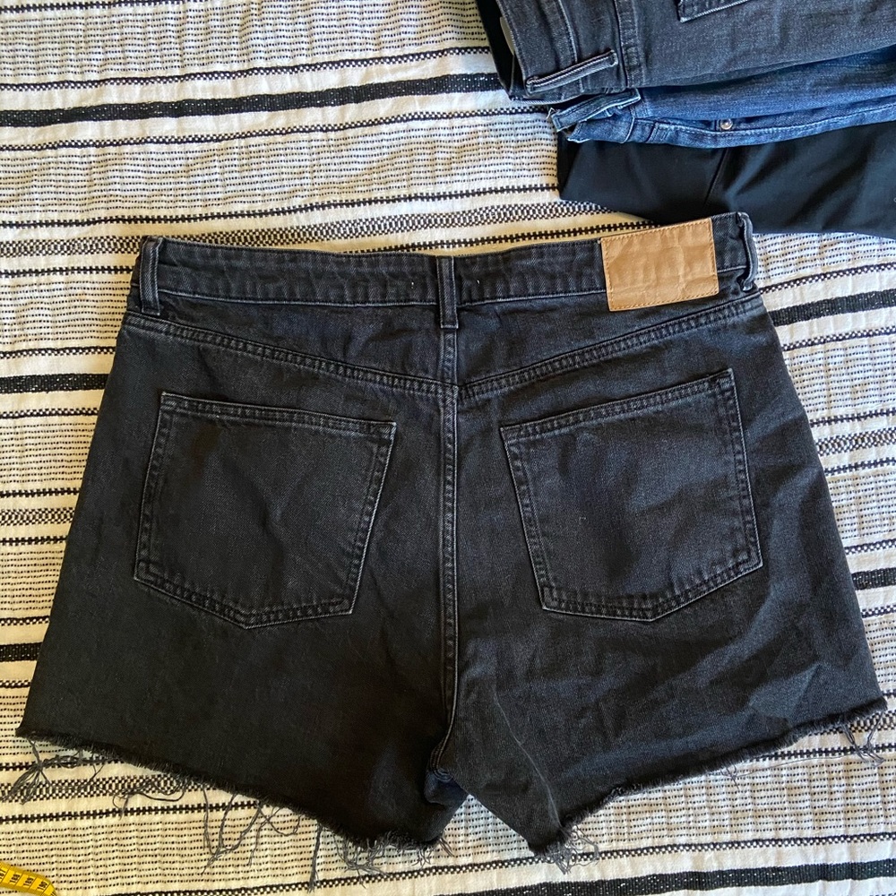 H&M high rise cutoff shorts